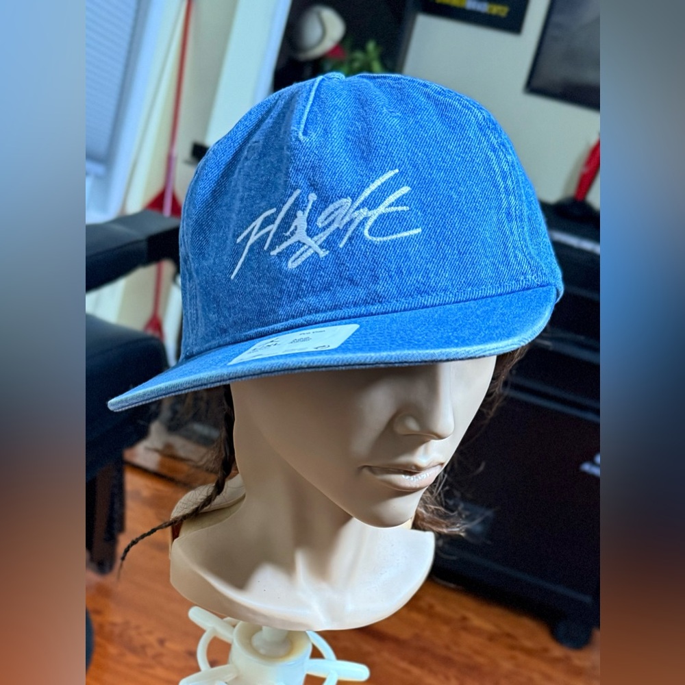 GORGEOUS JORDAN FLIGHT DENIM Cap!!! Brand New